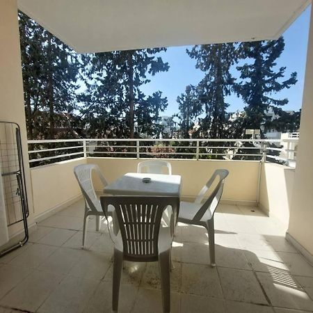 Sunny 2 Bedroom Larnaca Center Εξωτερικό φωτογραφία