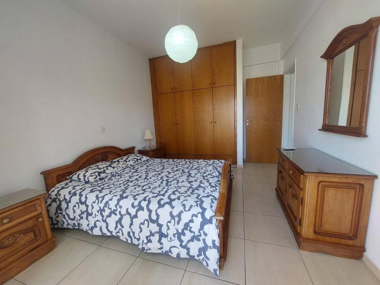 Sunny 2 Bedroom Larnaca Center Εξωτερικό φωτογραφία