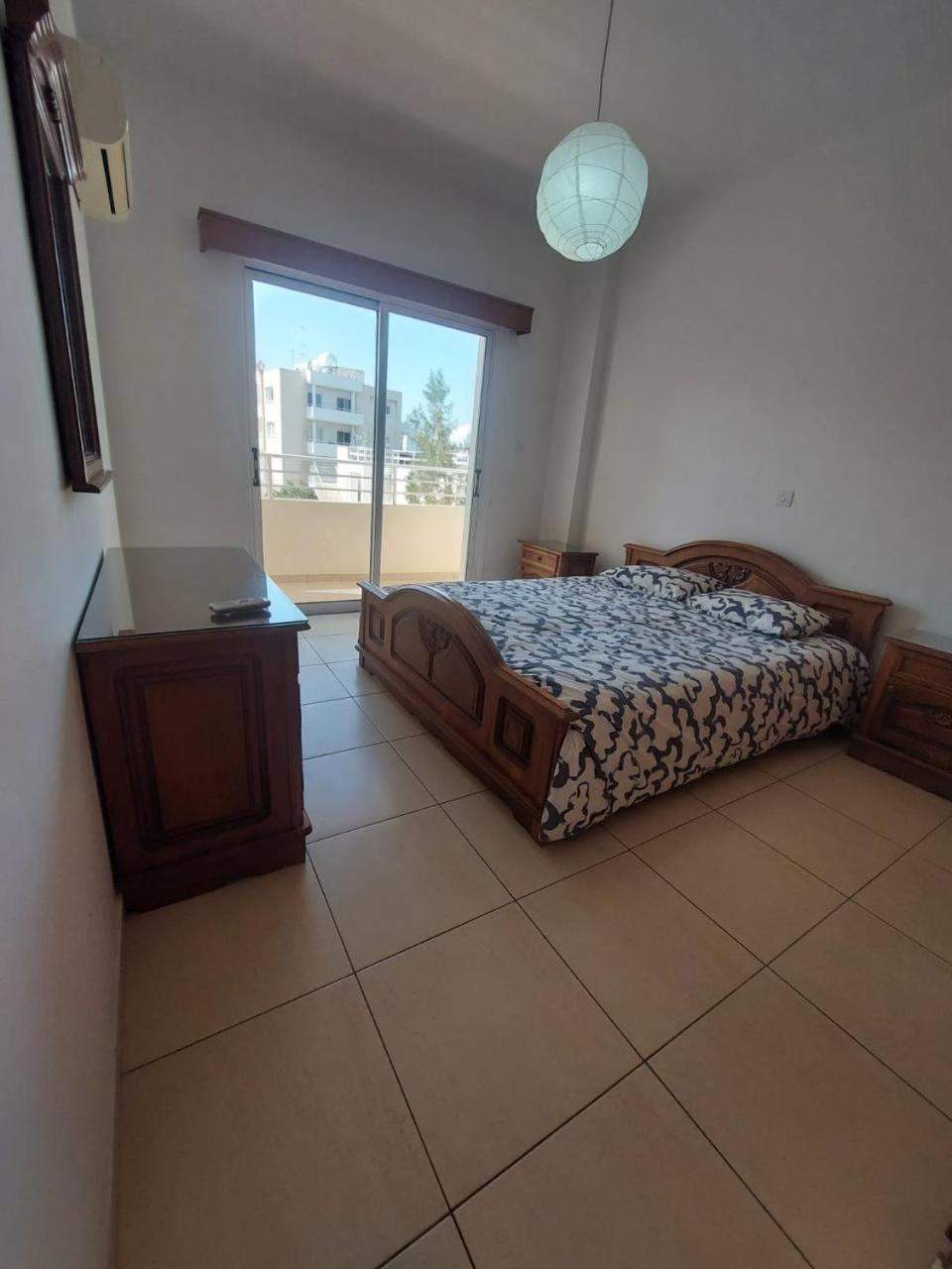 Sunny 2 Bedroom Larnaca Center Εξωτερικό φωτογραφία