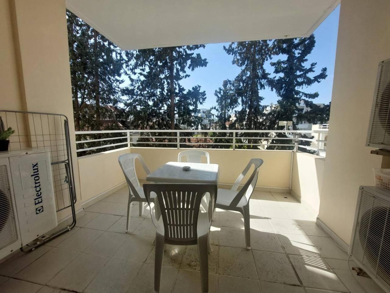 Sunny 2 Bedroom Larnaca Center Εξωτερικό φωτογραφία